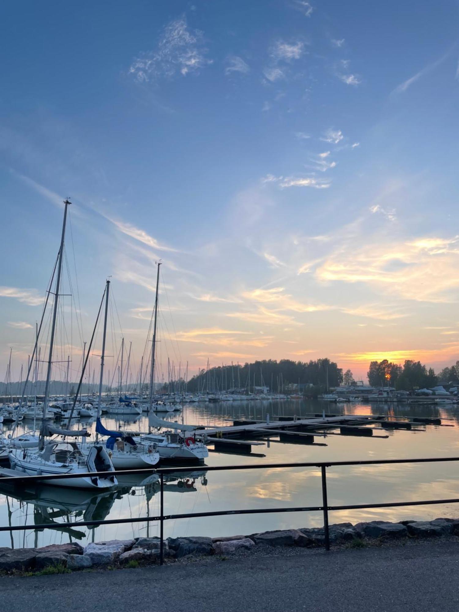 Appartamento Seaside With Parking Space, Close To Metro Helsinki